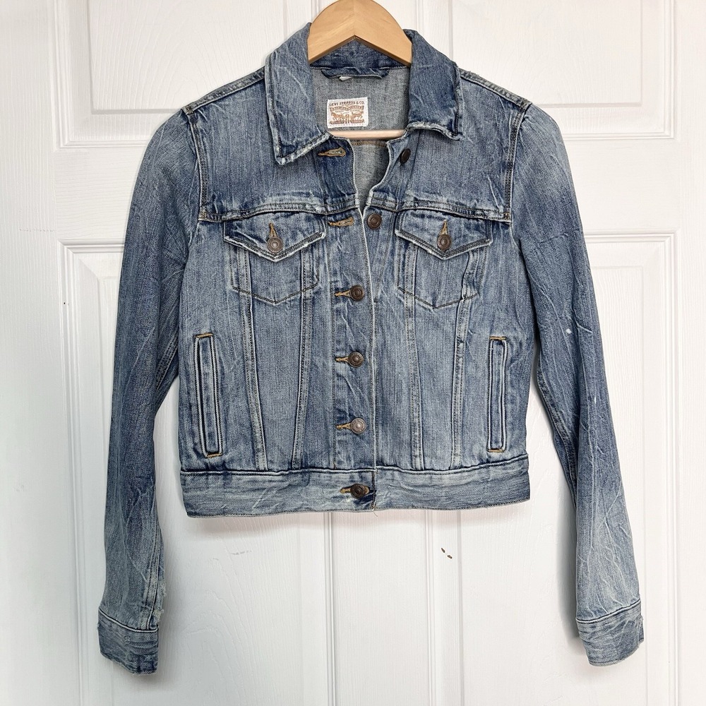 Levis Womens Small Denim Jean Jacket Medium Wash Pockets Buttons Classic Boho